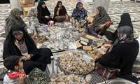 بسته‌بندی و تحویل بسته های معیشتی با همکاری بسیج جامعه پزشکی و گروه‌های جهادی